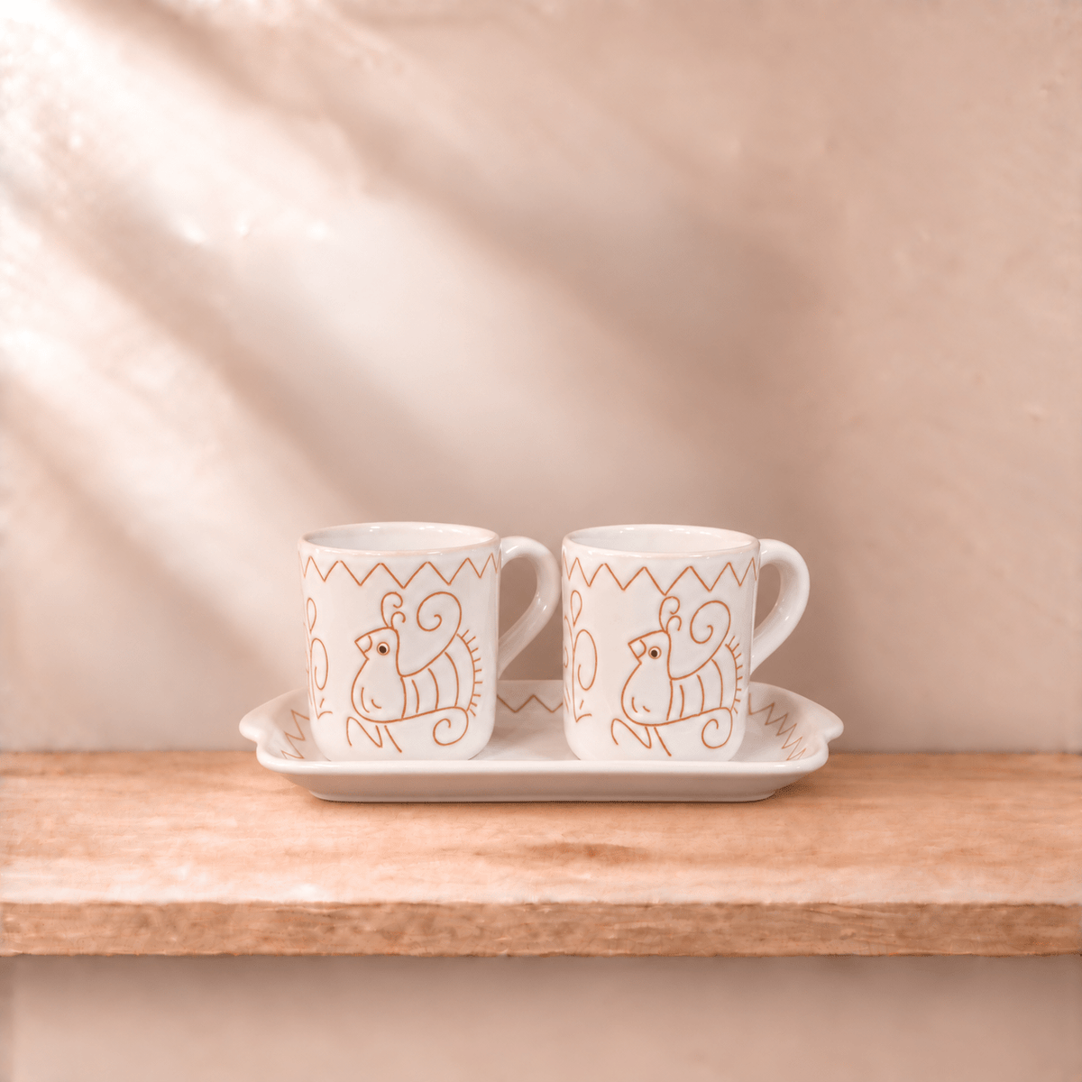 Set di tazze Mug con motivo pavoncella bianca - Artigianato Pasella