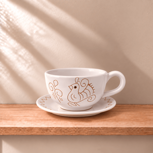 Tazza con piattino motivo pavoncella bianca - Artigianato Pasella